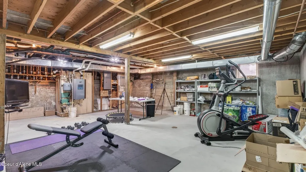 6616 Comanche Street Bonners Ferry ID 83805