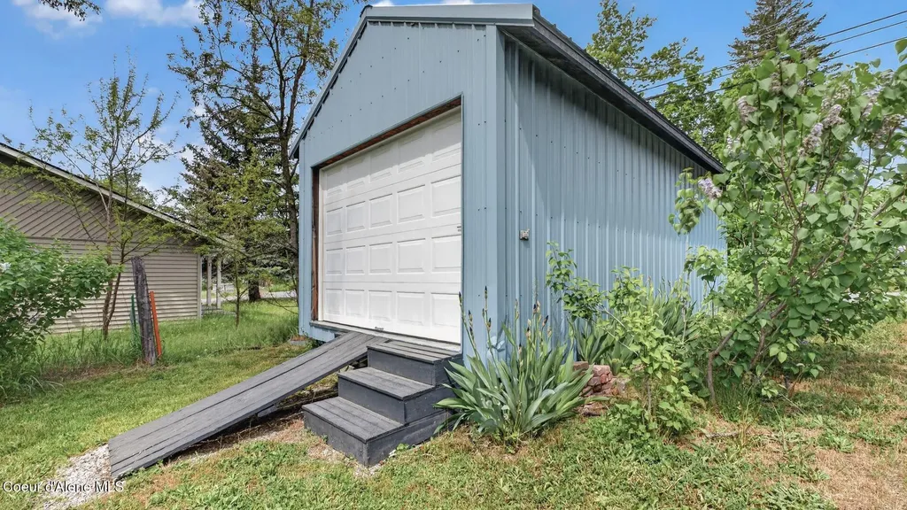 6616 Comanche Street Bonners Ferry ID 83805