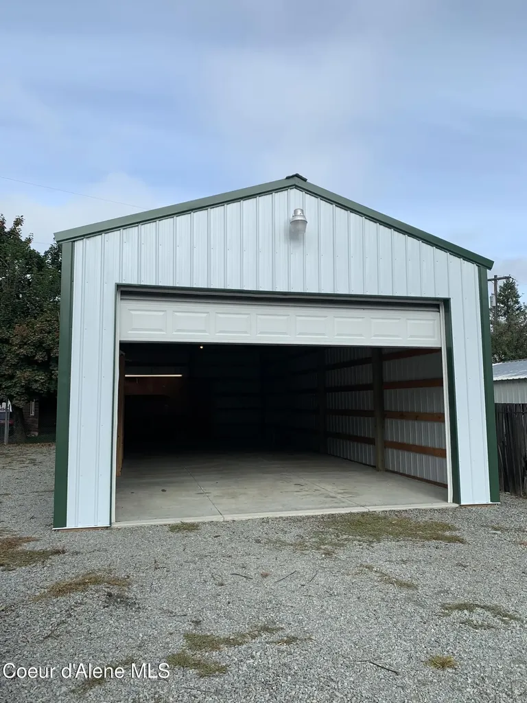 706 B Street Pinehurst ID 83850