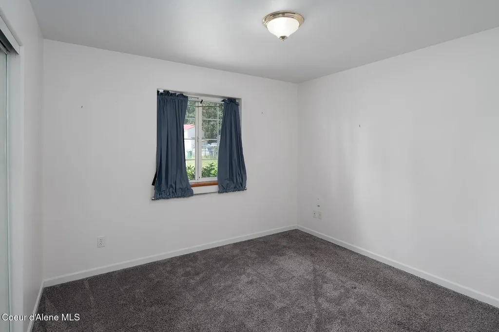 816 Shidaw Court Sandpoint ID 83864