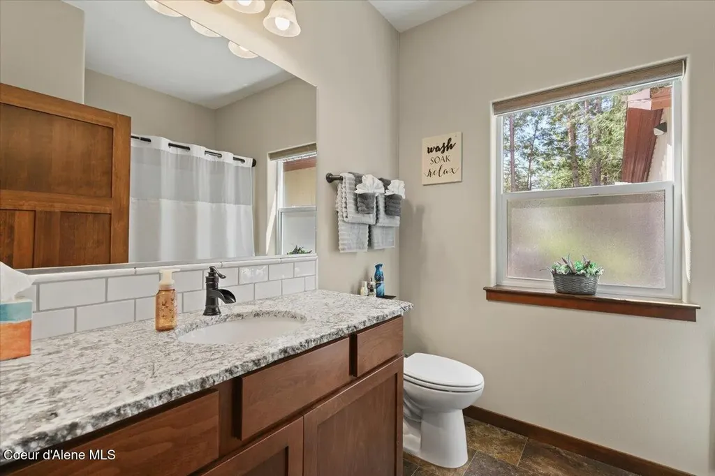 200 Dancing Lights Lane Athol ID 83801
