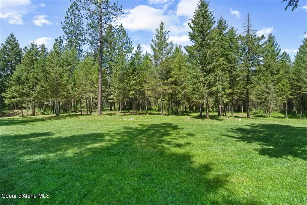 200 Dancing Lights Lane Athol ID 83801