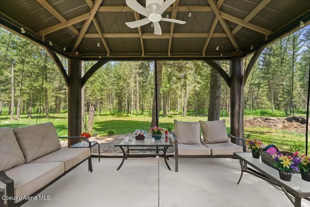 200 Dancing Lights Lane Athol ID 83801