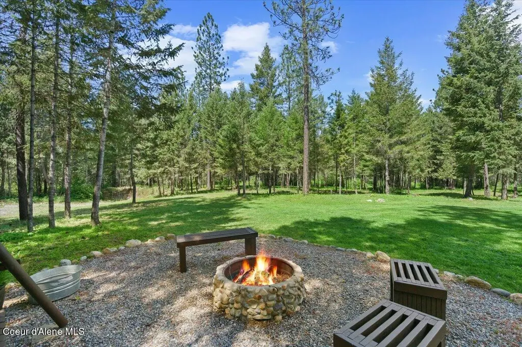 200 Dancing Lights Lane Athol ID 83801