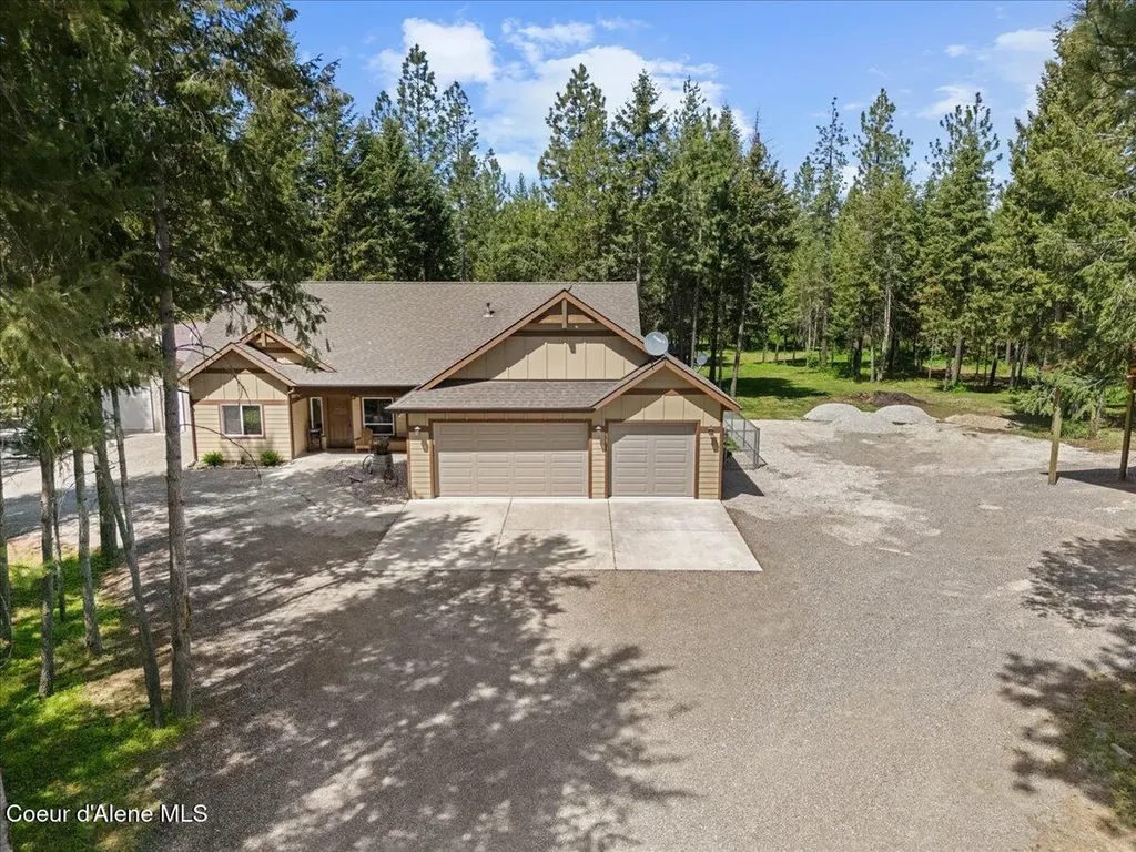 200 Dancing Lights Lane Athol ID 83801