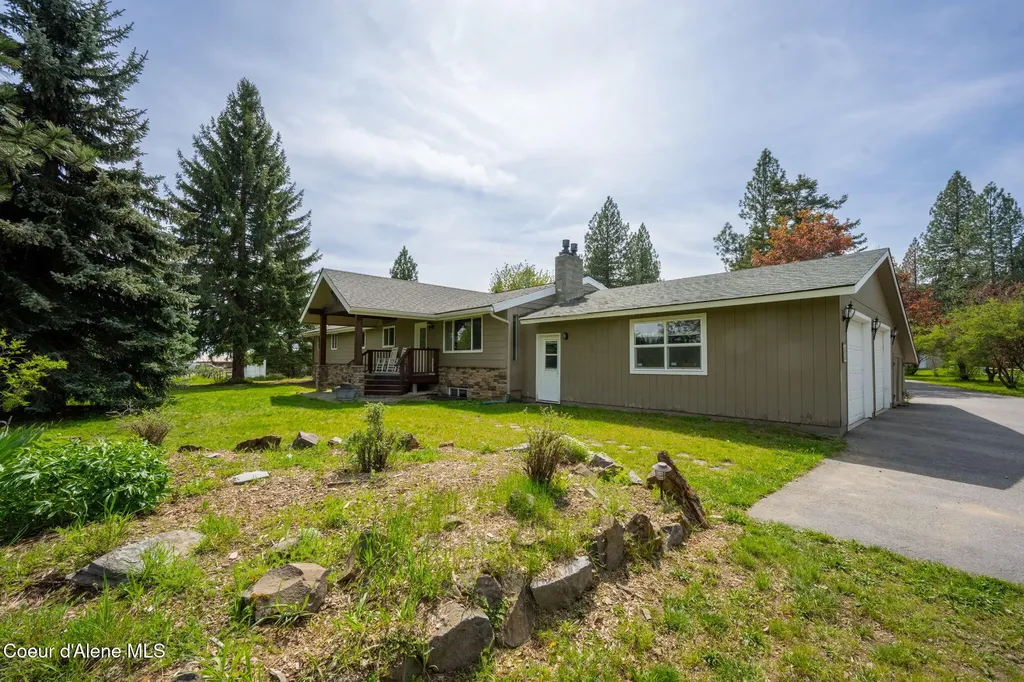 2087 E Glacier Road Hayden ID 83835
