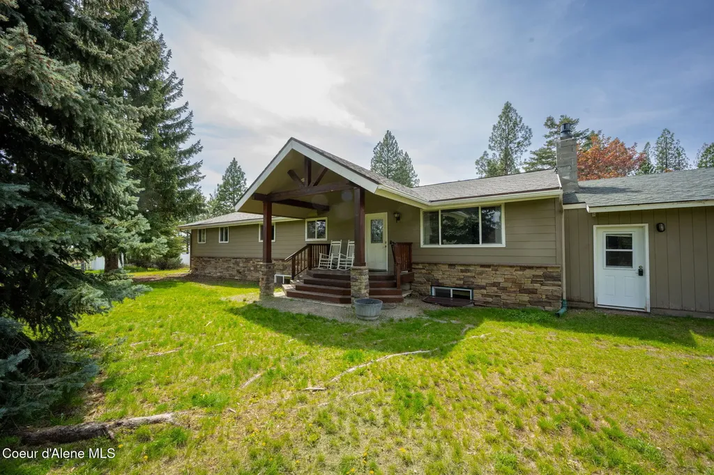 2087 E Glacier Road Hayden ID 83835