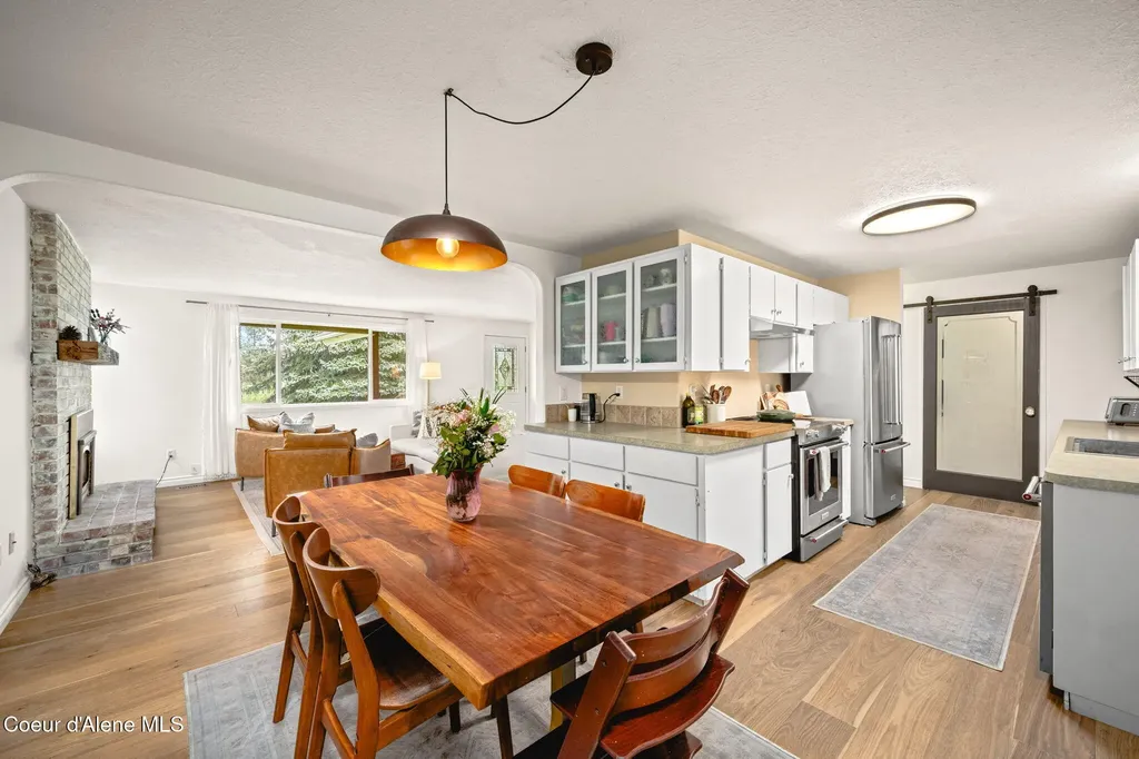 2087 E Glacier Road Hayden ID 83835