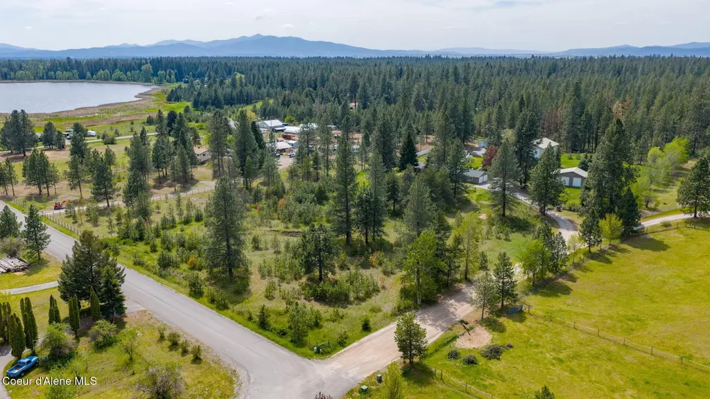 2087 E Glacier Road Hayden ID 83835