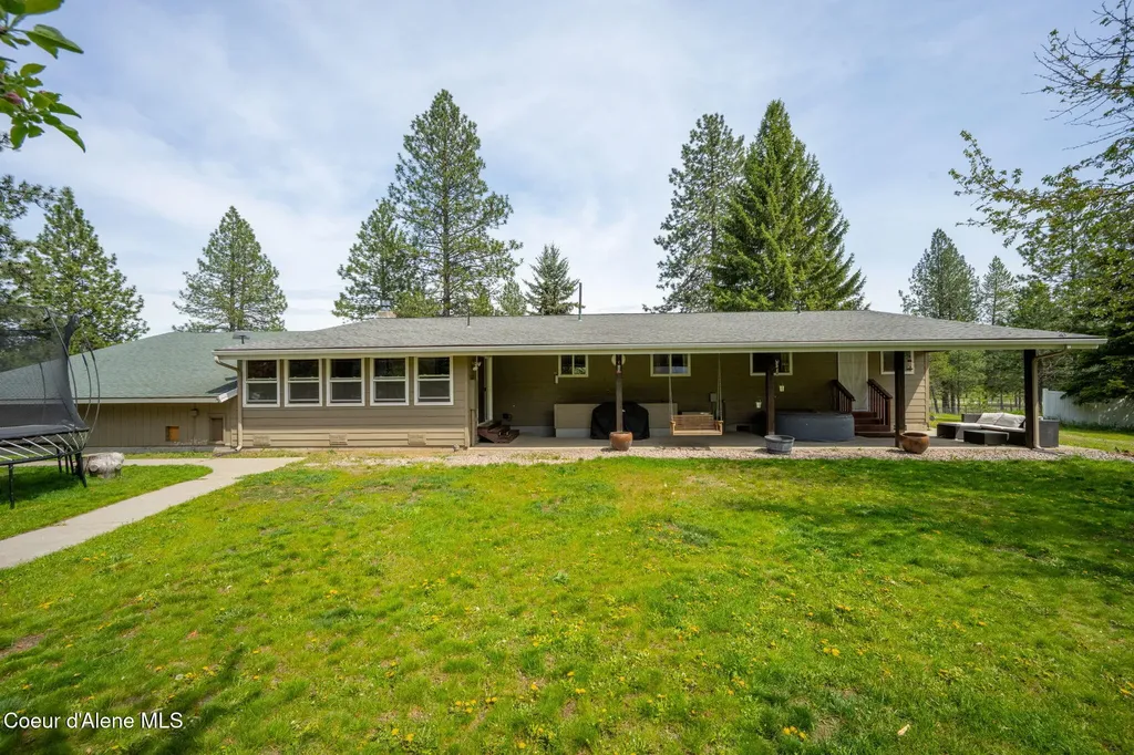 2087 E Glacier Road Hayden ID 83835