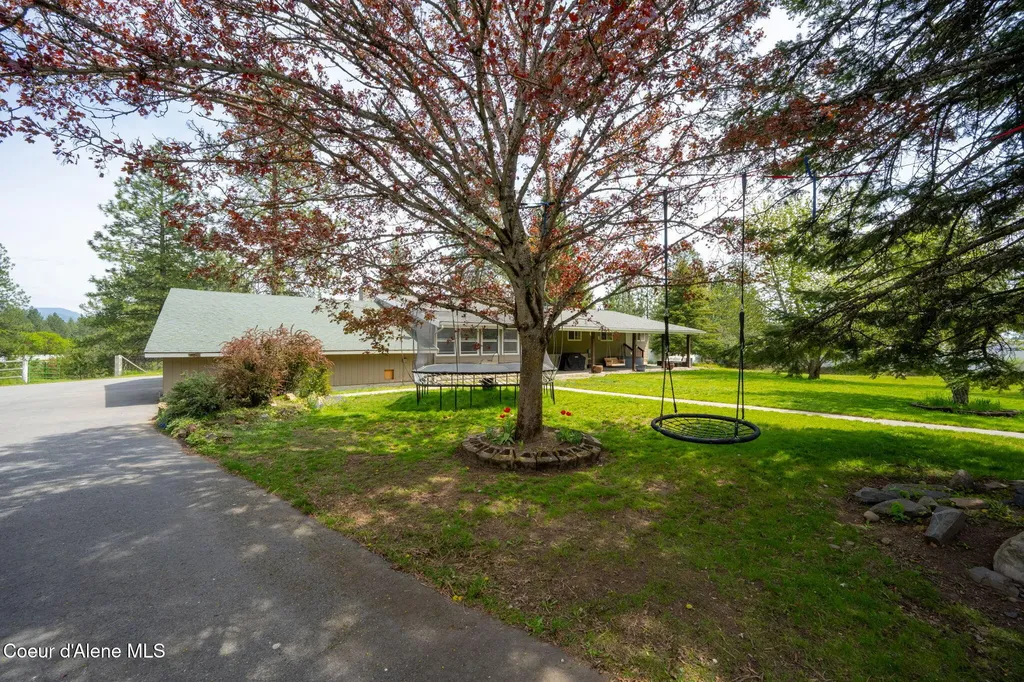 2087 E Glacier Road Hayden ID 83835