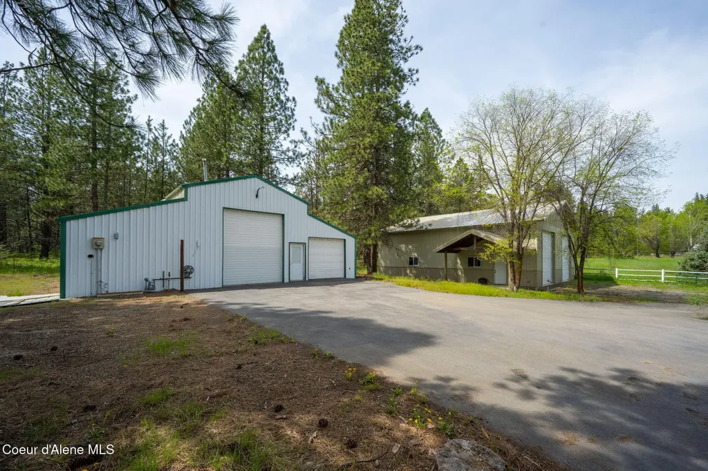 2087 E Glacier Road Hayden ID 83835