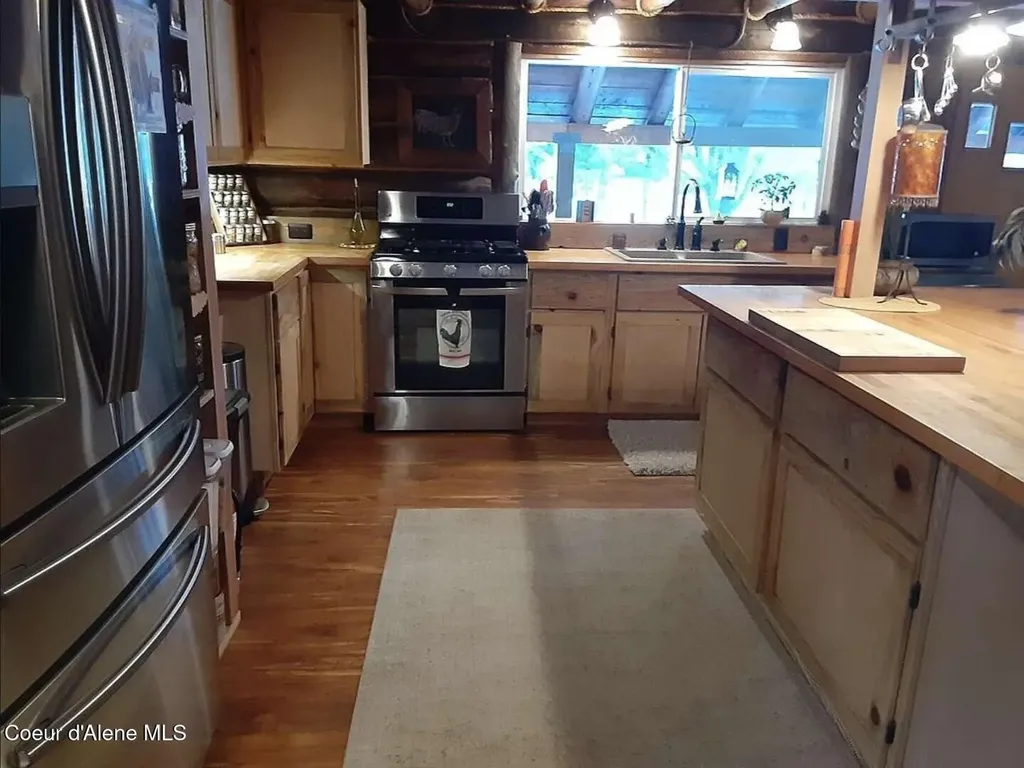 1564 Blue Sky Road Bonners Ferry ID 83805