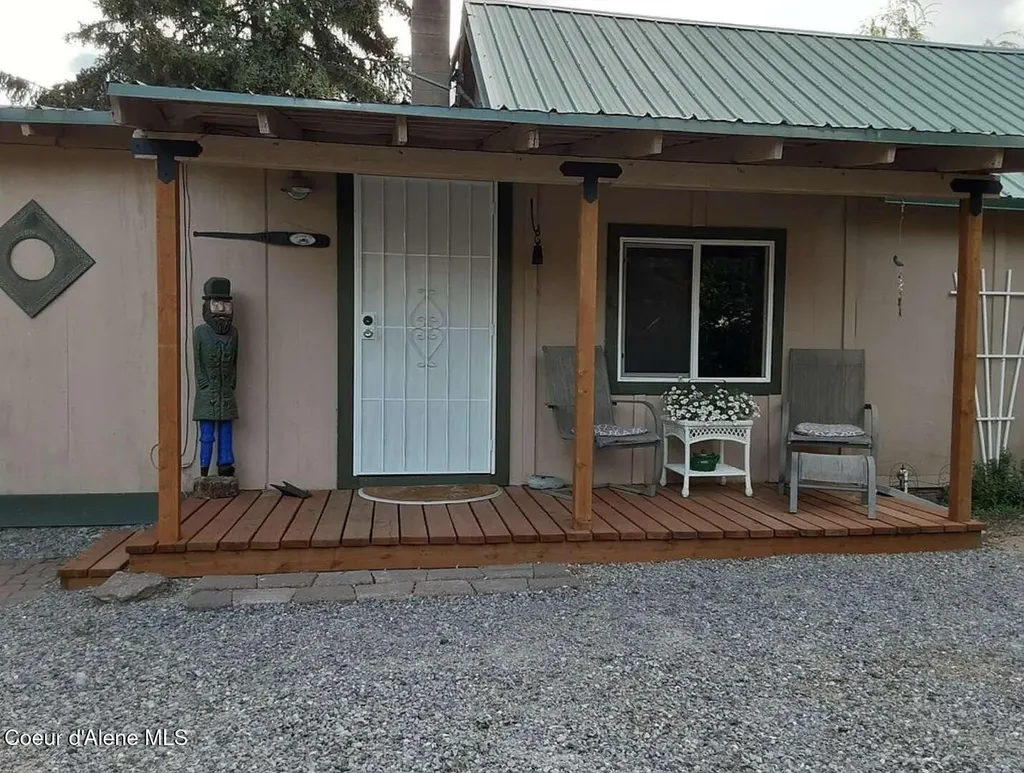 1564 Blue Sky Road Bonners Ferry ID 83805