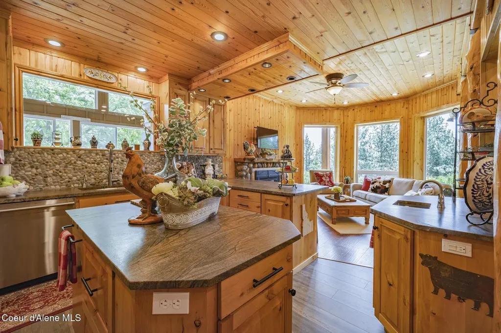15964 N Songbird Lane Rathdrum ID 83858