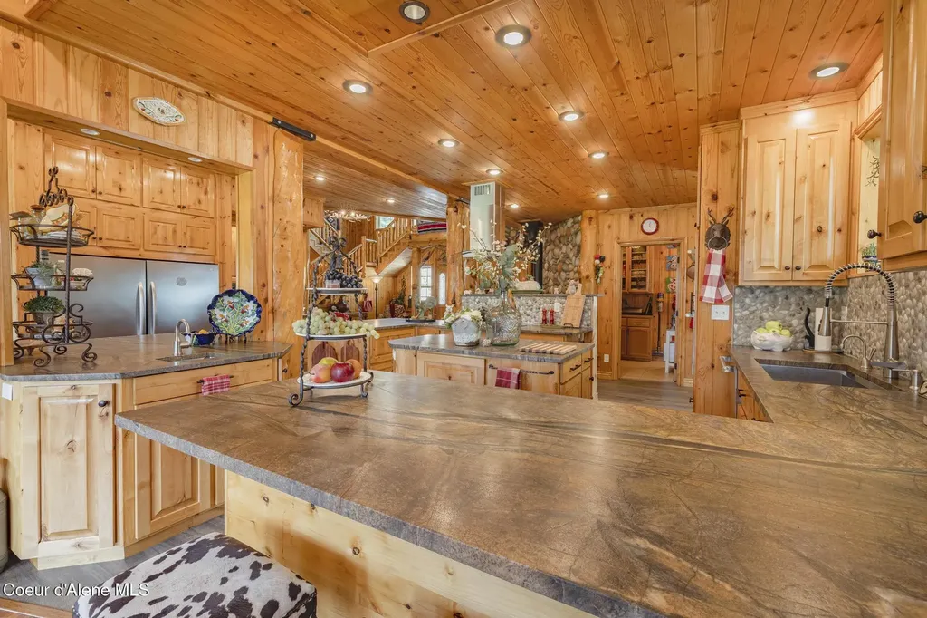 15964 N Songbird Lane Rathdrum ID 83858