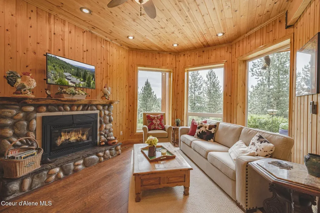 15964 N Songbird Lane Rathdrum ID 83858
