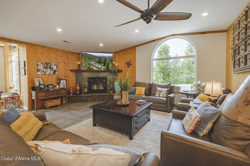 15964 N Songbird Lane Rathdrum ID 83858