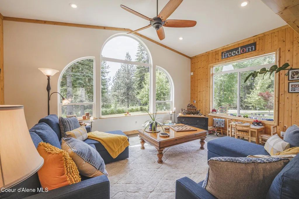15964 N Songbird Lane Rathdrum ID 83858