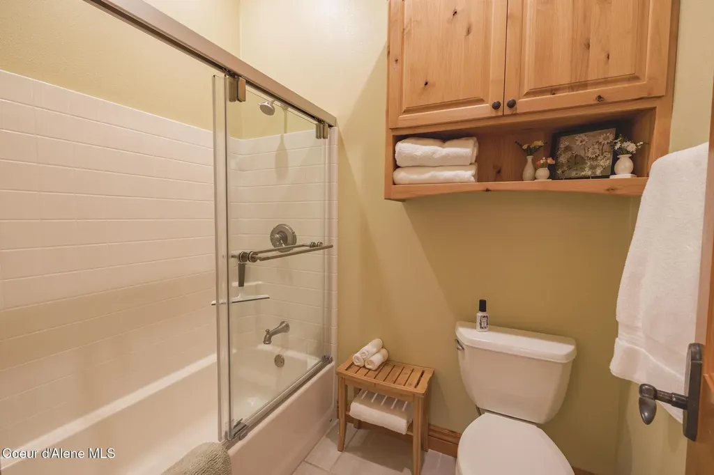 15964 N Songbird Lane Rathdrum ID 83858
