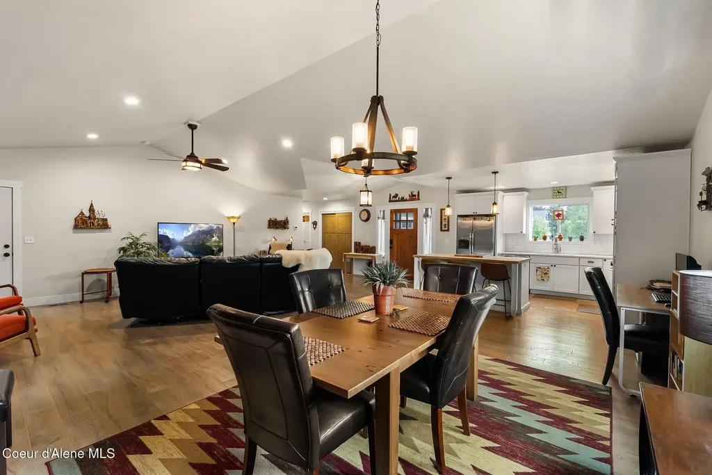 113 Crooked Ear Drive Sandpoint ID 83864