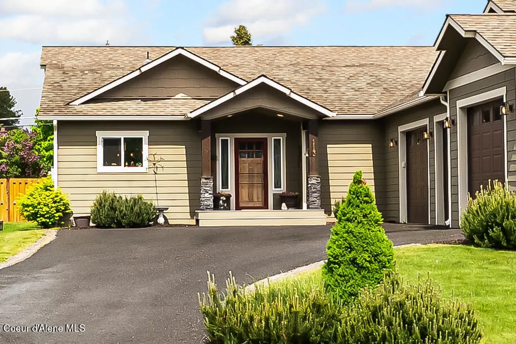 113 Crooked Ear Drive Sandpoint ID 83864