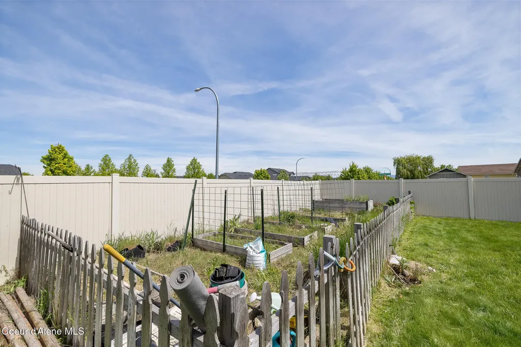3379 N Cormac Loop Post Falls ID 83854