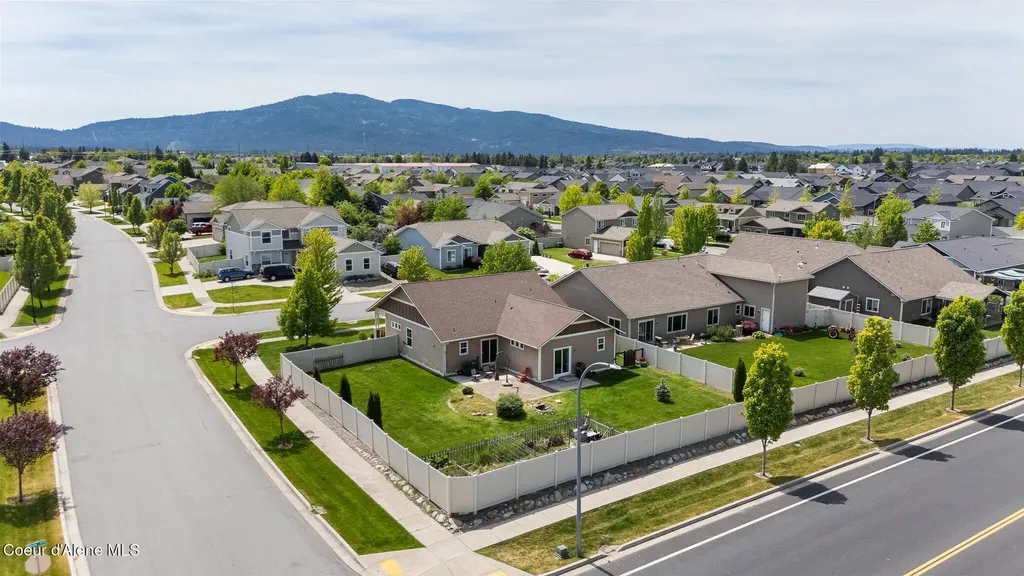 3379 N Cormac Loop Post Falls ID 83854