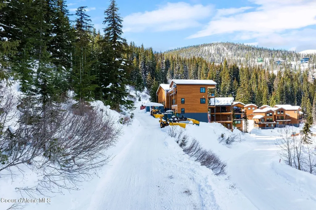 Nna Baxters Ln B6 L17 Sandpoint ID 83864