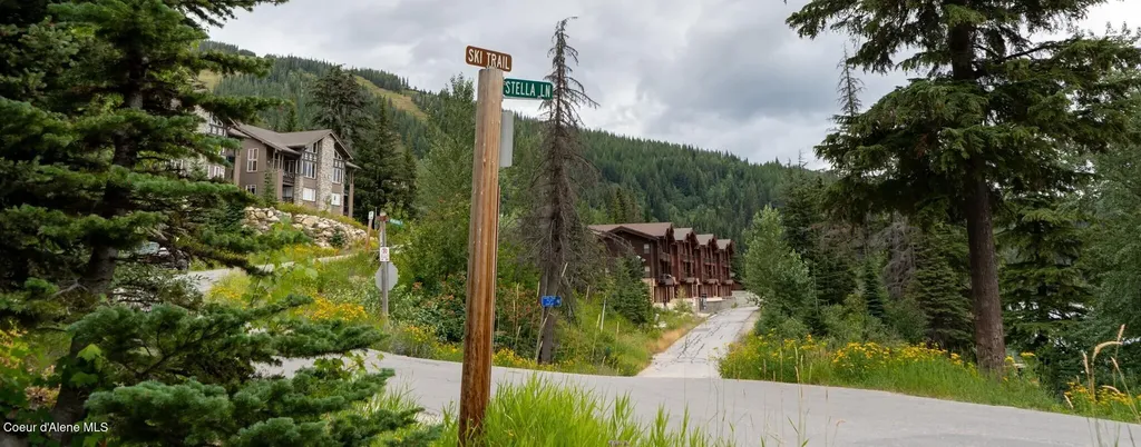 Nna Hemlock Lane Sandpoint ID 83864