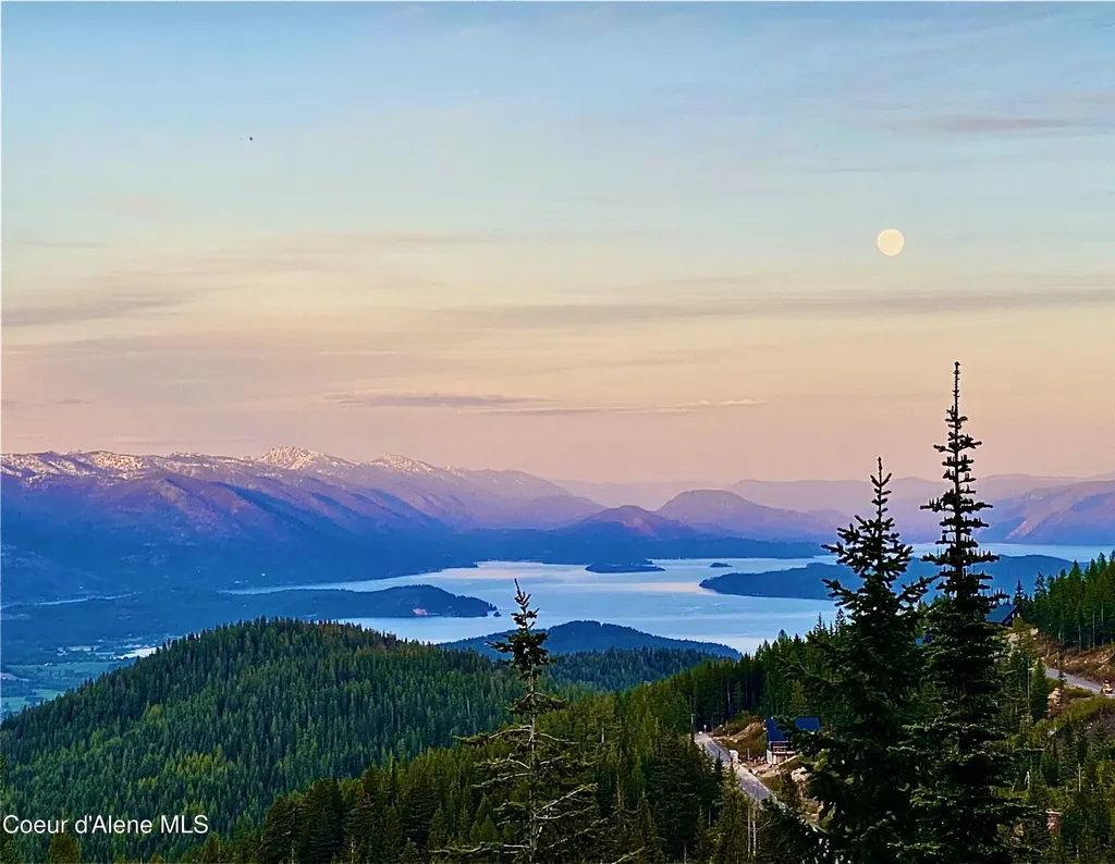 Nna Hemlock Lane Sandpoint ID 83864