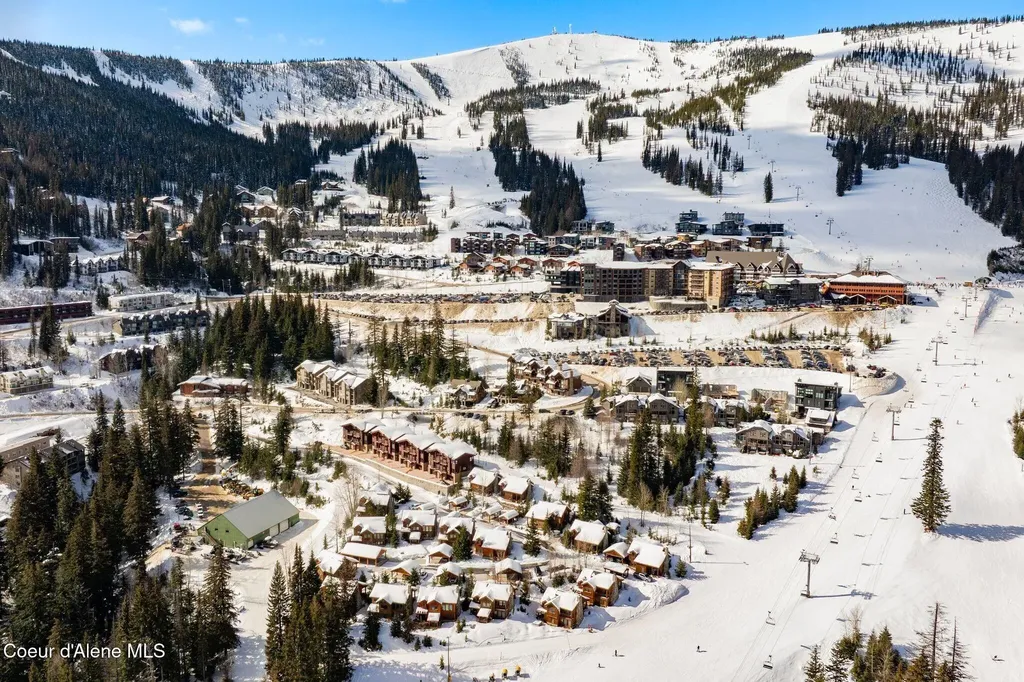 Nna Hemlock Lane Sandpoint ID 83864