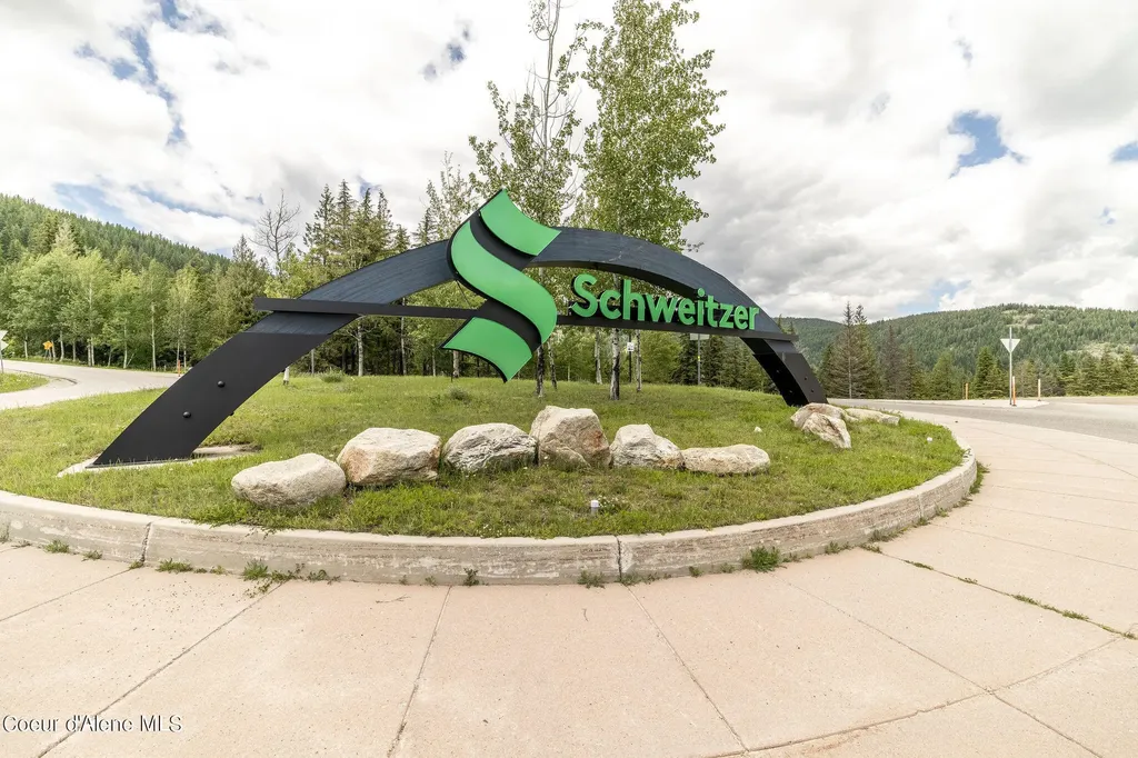 124 Village Lane Sandpoint ID 83864