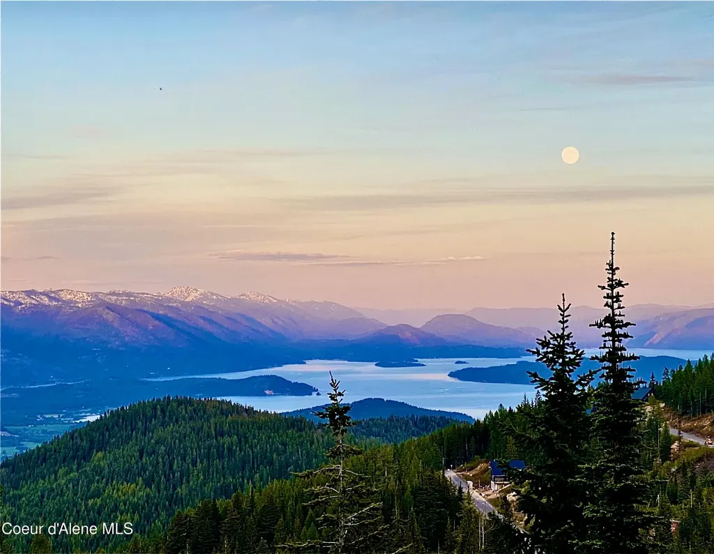 124 Village Lane Sandpoint ID 83864