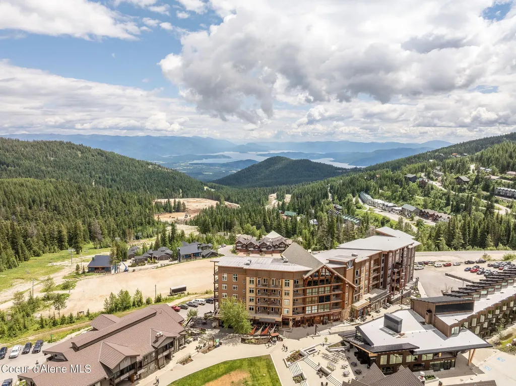 124 Village Lane Sandpoint ID 83864