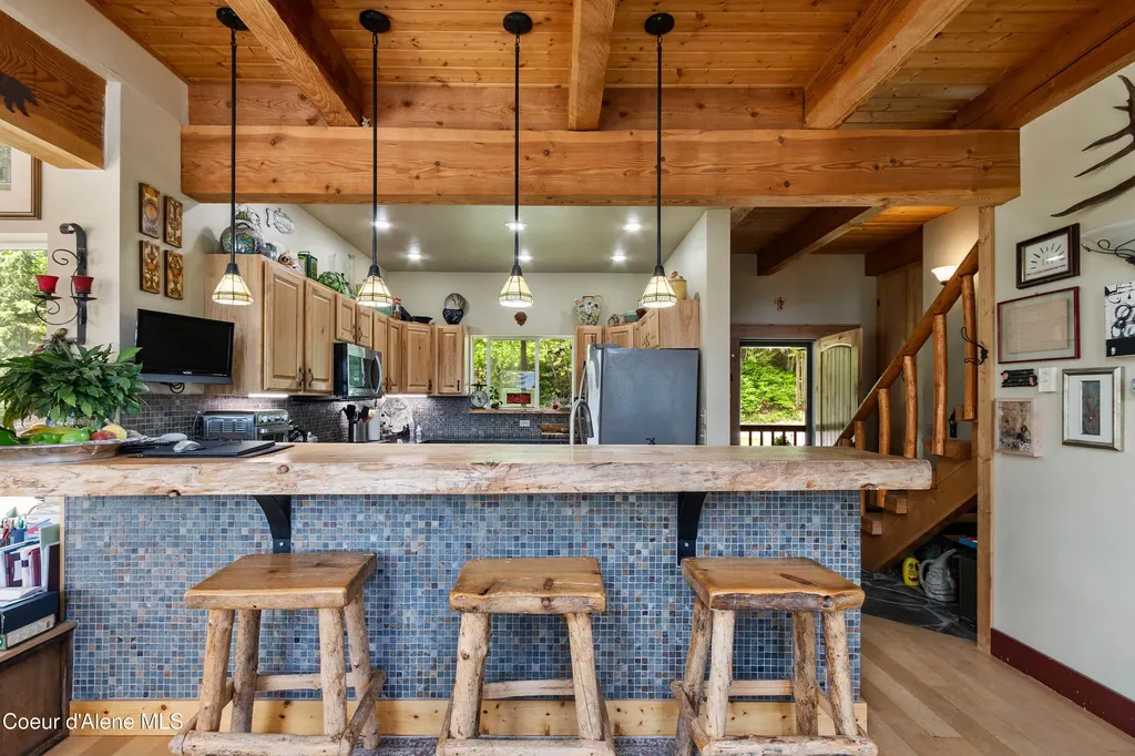 181 Spring View Lane Sagle ID 83860