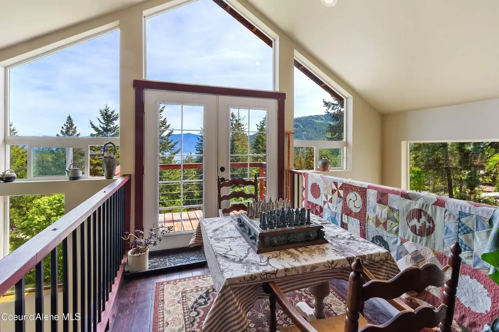 181 Spring View Lane Sagle ID 83860