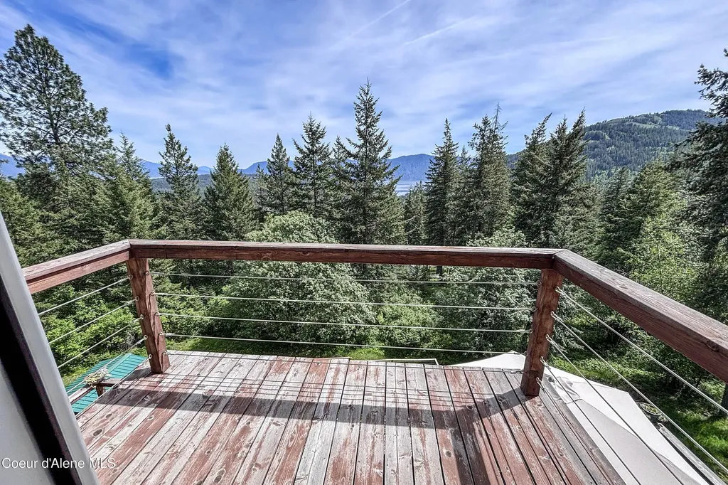 181 Spring View Lane Sagle ID 83860
