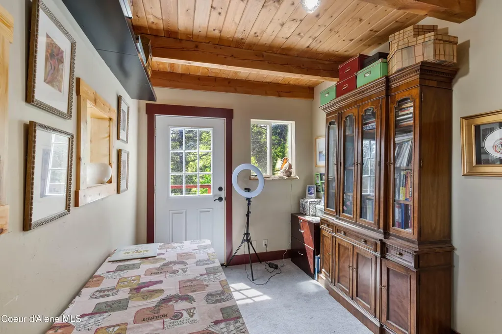 181 Spring View Lane Sagle ID 83860