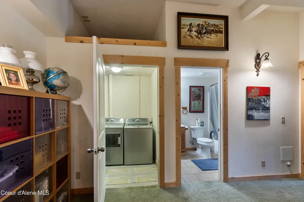 181 Spring View Lane Sagle ID 83860