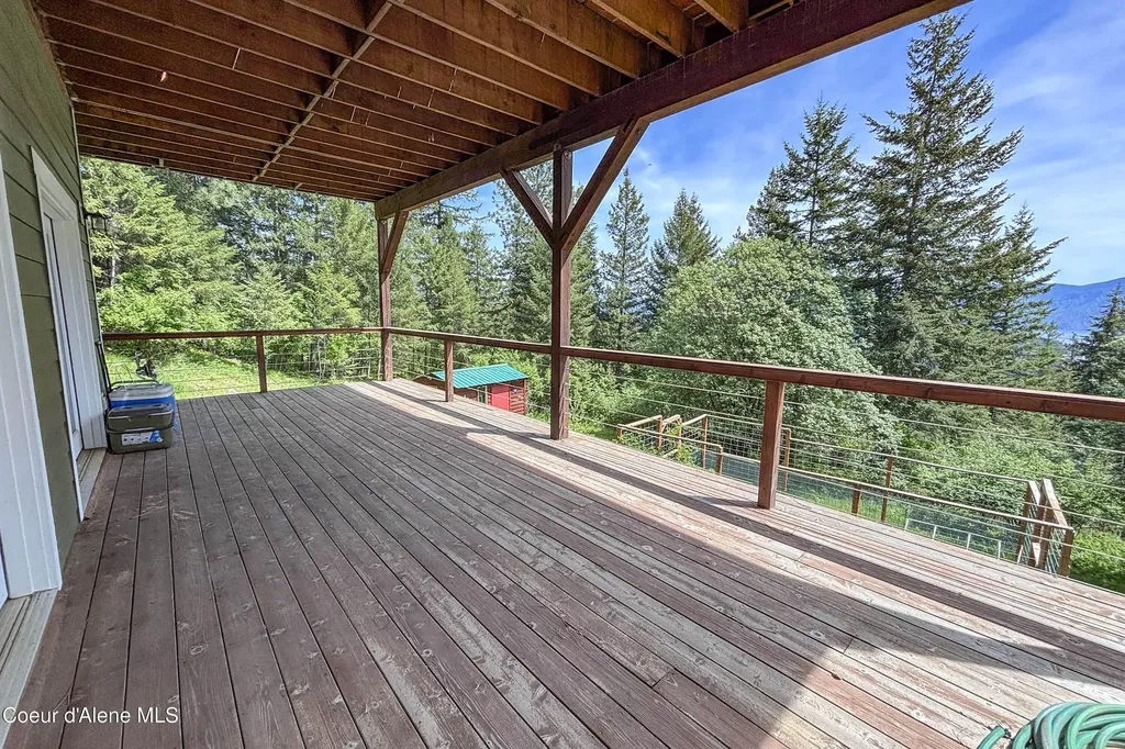 181 Spring View Lane Sagle ID 83860
