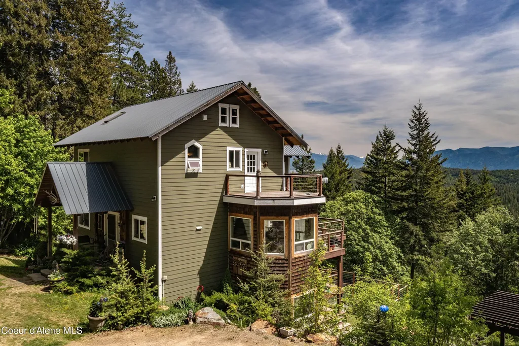 181 Spring View Lane Sagle ID 83860