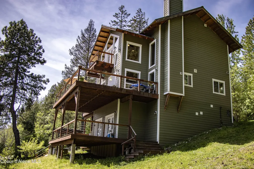 181 Spring View Lane Sagle ID 83860