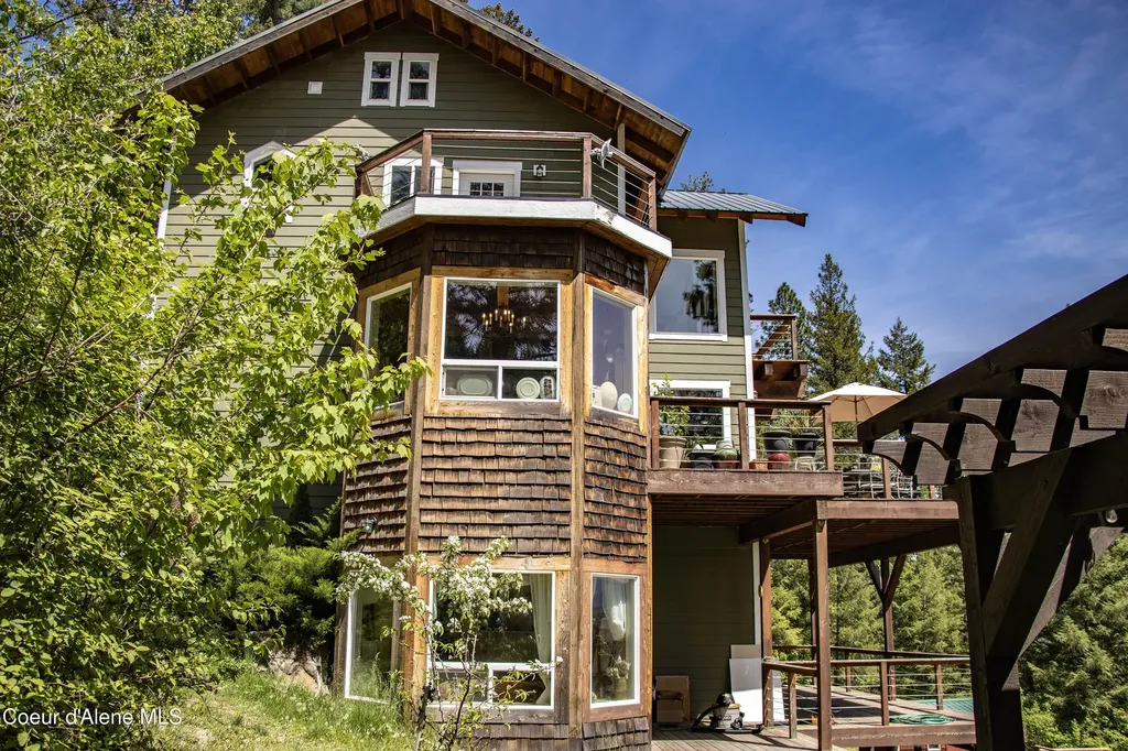 181 Spring View Lane Sagle ID 83860