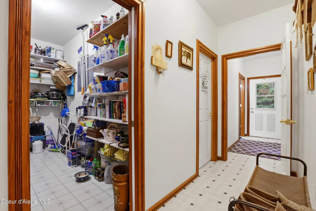 80 Rodeo Road Athol ID 83801