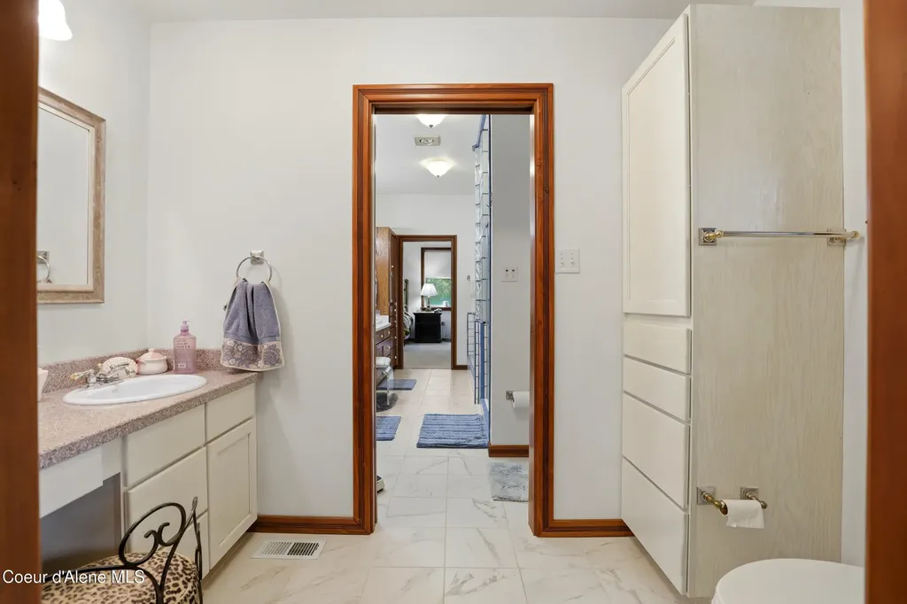 80 Rodeo Road Athol ID 83801