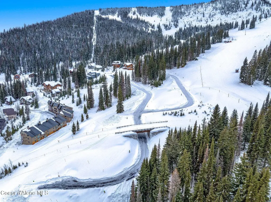 Crystal View L3 B5 Sandpoint ID 83864