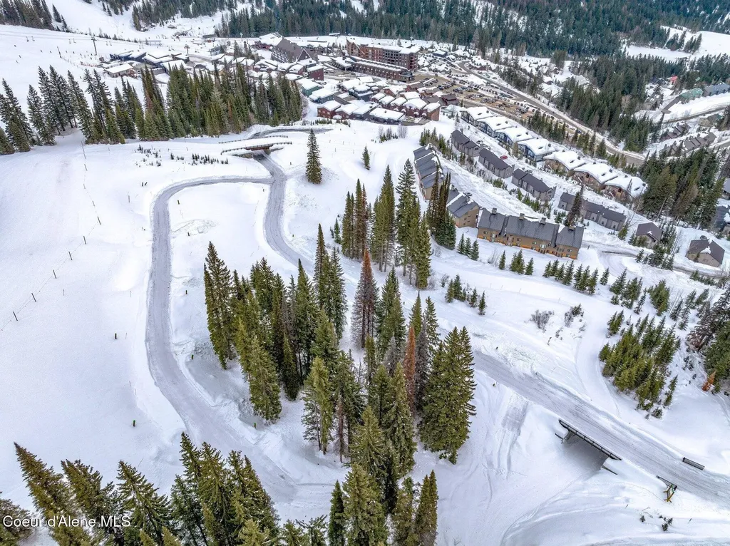 Crystal View L1 & L2 B3 Sandpoint ID 83864