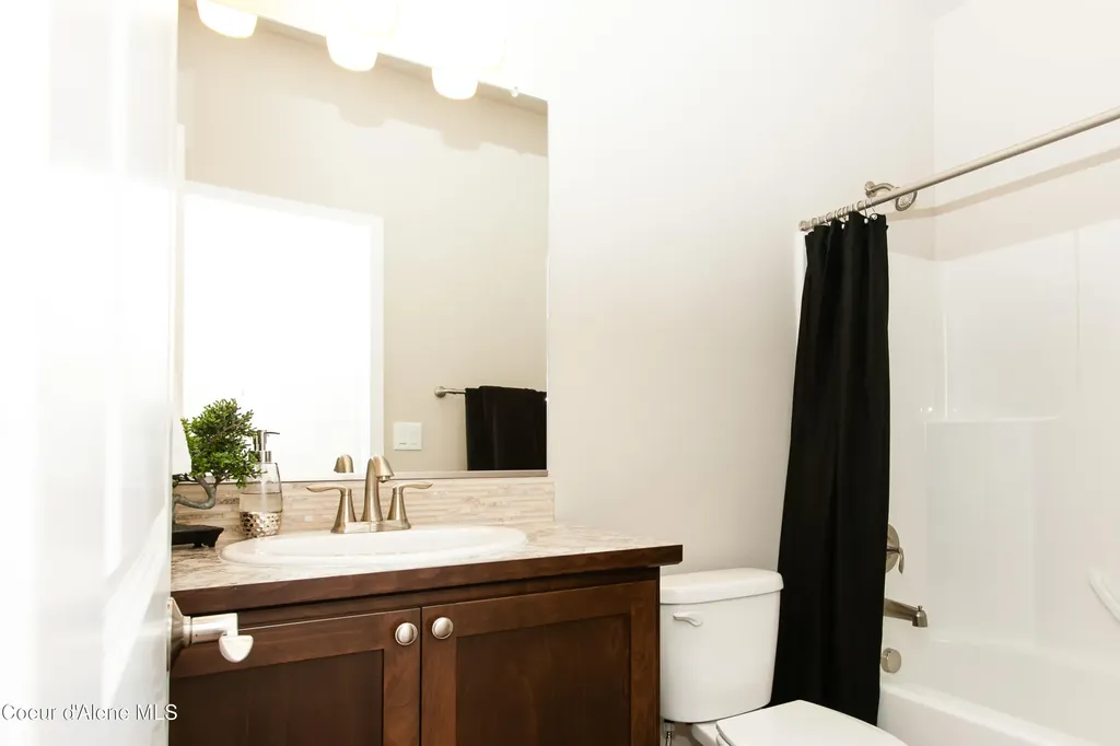 1166 E Walton Court Post Falls ID 83854