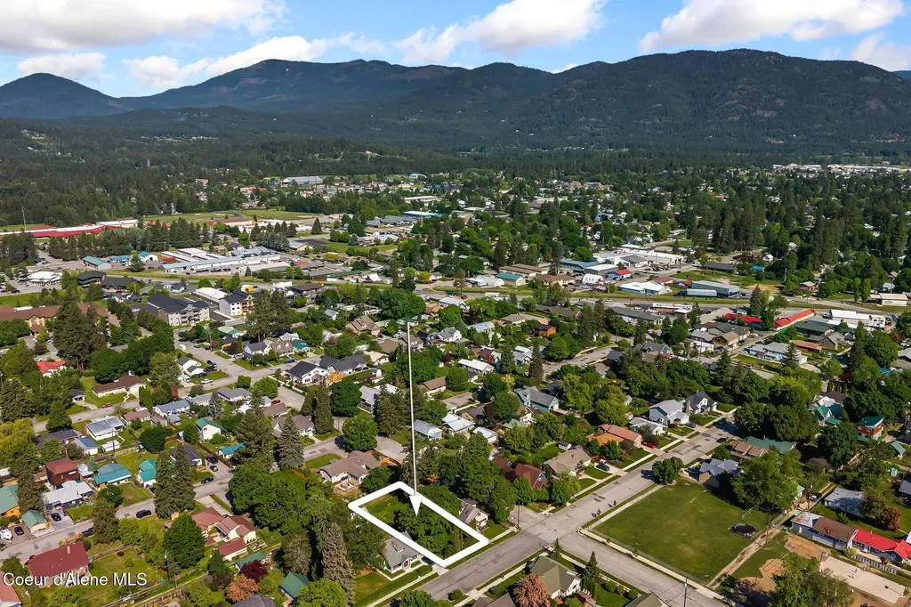 S Florence South Avenue Sandpoint ID 83864